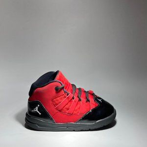 Nike Jordan Max Aura Basketball Sneaker Shoes Red Black Toddler Sz 8C